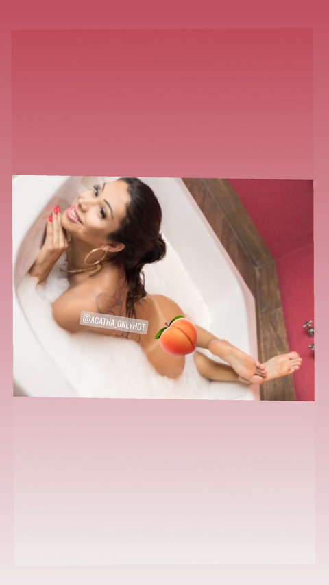 Leaked agatha_onlyhot header onlyfans leaked