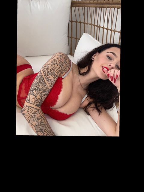 Leaked alexis.vdh header onlyfans leaked