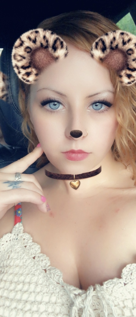 Leaked aloraquinn13 header onlyfans leaked