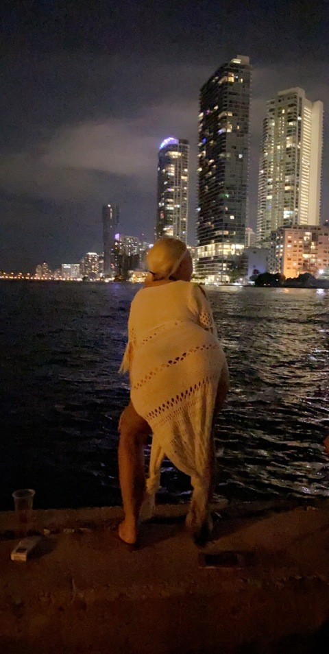Leaked amazingval305 header onlyfans leaked