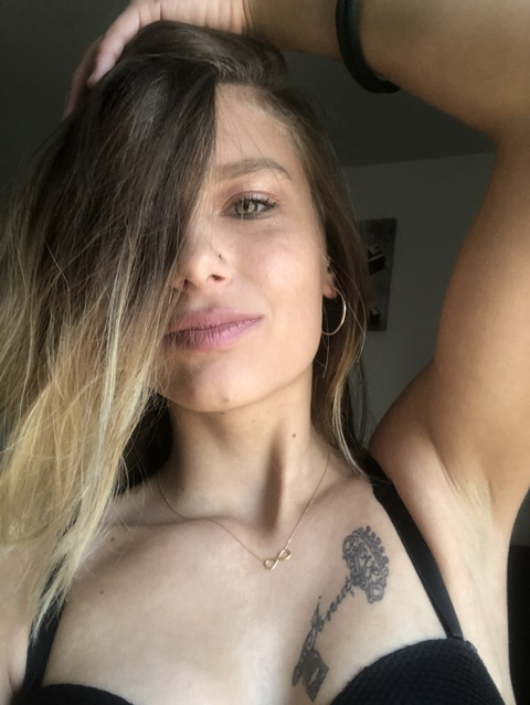 Leaked andreeasweet header onlyfans leaked