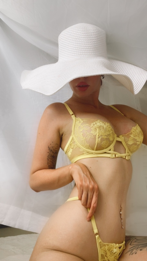 Leaked arianacarter header onlyfans leaked