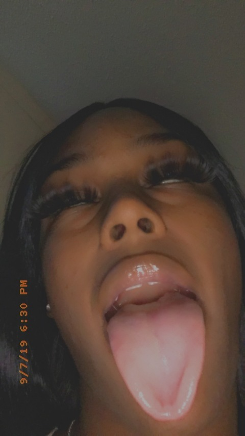 Leaked ariimarie03 header onlyfans leaked