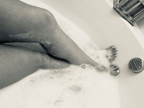Leaked barefootbun69 header onlyfans leaked