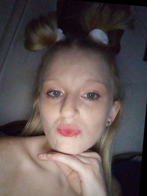 Leaked beautifulblueeyedblonde1 header onlyfans leaked