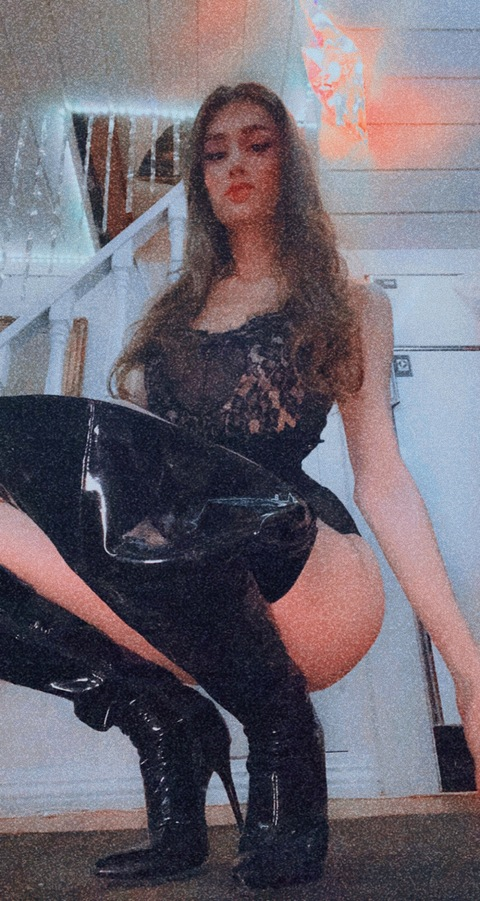 Leaked bellathemalak.free header onlyfans leaked
