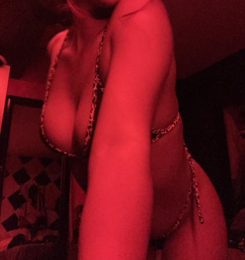 Leaked bettythewhitegirl header onlyfans leaked