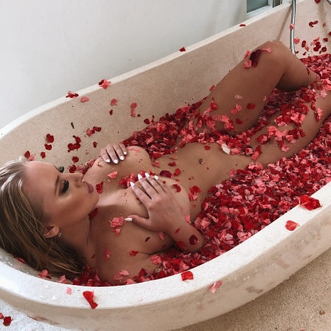 Leaked caarlyjane header onlyfans leaked