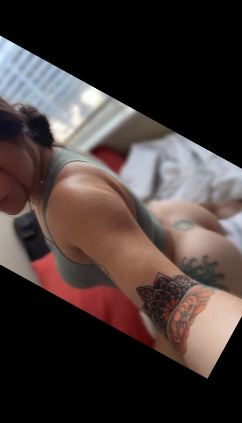 Leaked carissacupcakes header onlyfans leaked