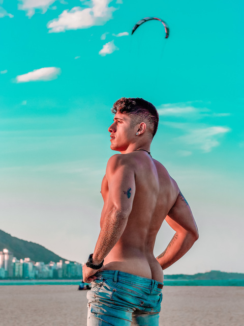 Leaked carllim_hm header onlyfans leaked