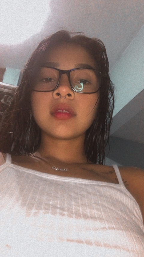 Leaked carmeenhoney header onlyfans leaked