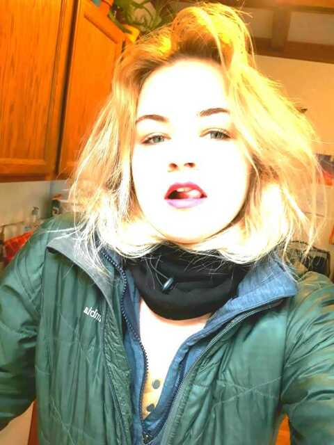 Leaked chloe_loves_attention header onlyfans leaked