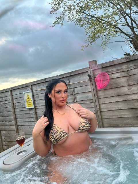 Leaked chloeeeex header onlyfans leaked