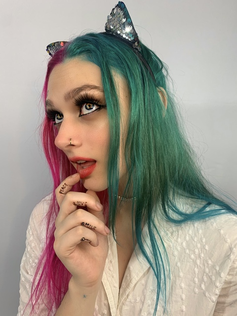 Leaked cloe_foxbow header onlyfans leaked