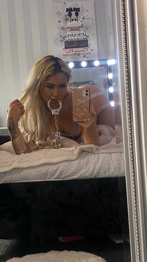 Leaked cloemonroe header onlyfans leaked