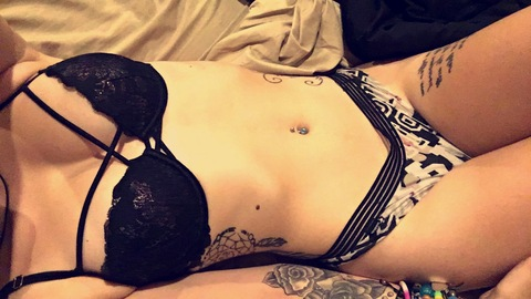 Leaked daddysgirlx22 header onlyfans leaked