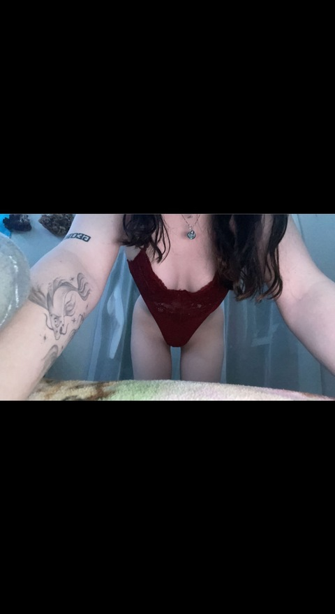 Leaked eevieee header onlyfans leaked