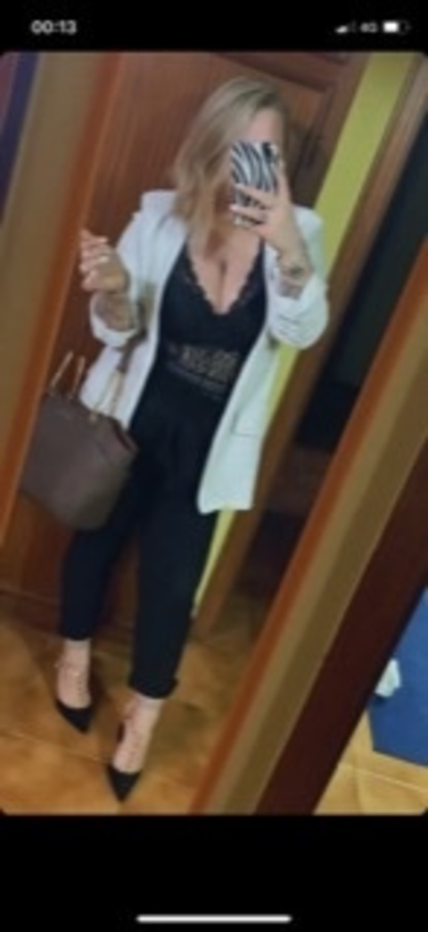 Leaked ella_2621 header onlyfans leaked