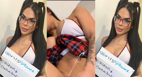 Leaked emillivalentina header onlyfans leaked