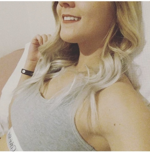 Leaked emmsy-lou header onlyfans leaked