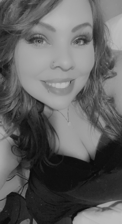 Leaked fatcurves28 header onlyfans leaked