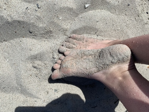 Leaked feet_poppy header onlyfans leaked
