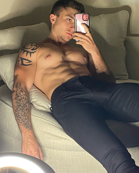 Leaked garett__nolan header onlyfans leaked