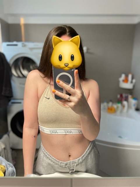 Leaked goldenflower031211 header onlyfans leaked