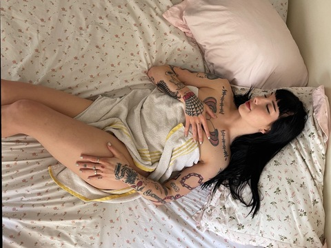 Leaked hankiepankie header onlyfans leaked
