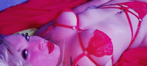 Leaked hotblondelatina header onlyfans leaked