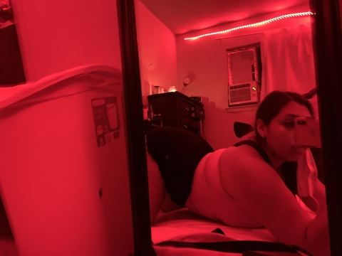 Leaked iceyqueen210 header onlyfans leaked