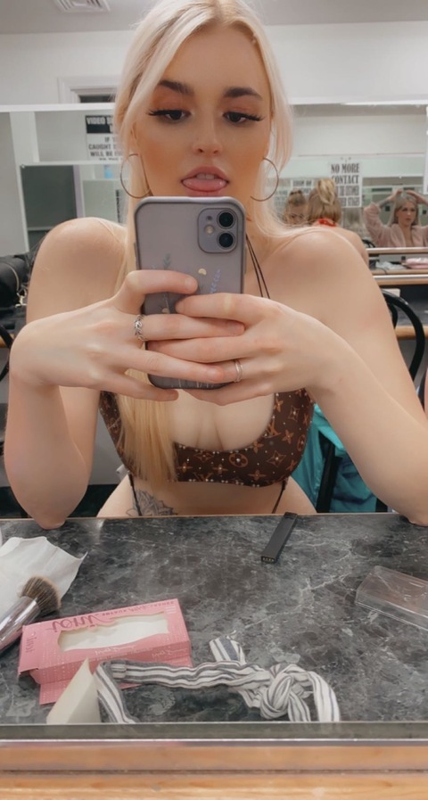 Leaked interstellarstella header onlyfans leaked