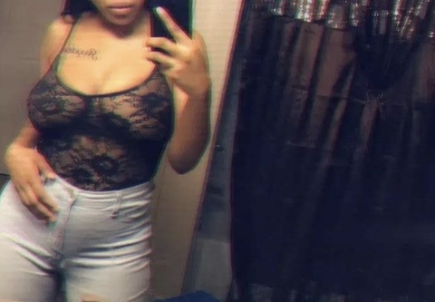 Leaked issamommii header onlyfans leaked