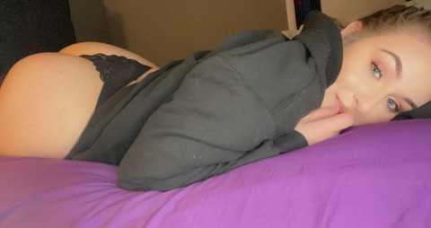 Leaked ivyy_bluee header onlyfans leaked