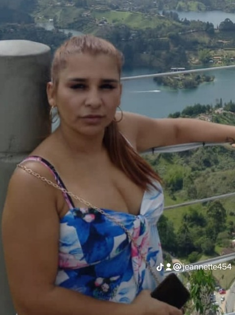 Leaked janethmarin header onlyfans leaked