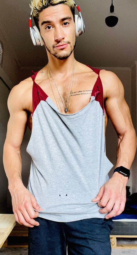 Leaked julianotoscano header onlyfans leaked