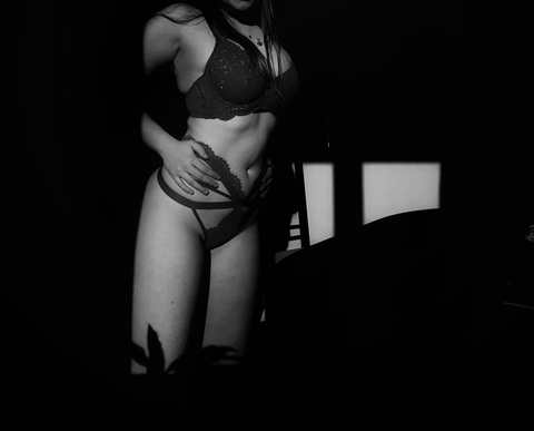 Leaked laurakathleen header onlyfans leaked