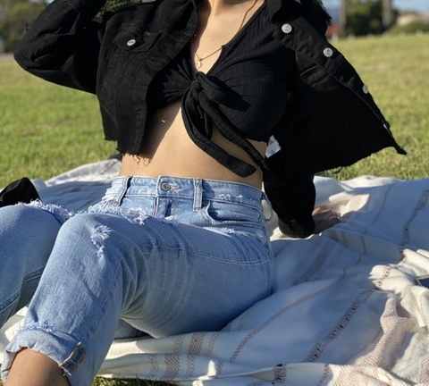 Leaked lluviarosass header onlyfans leaked
