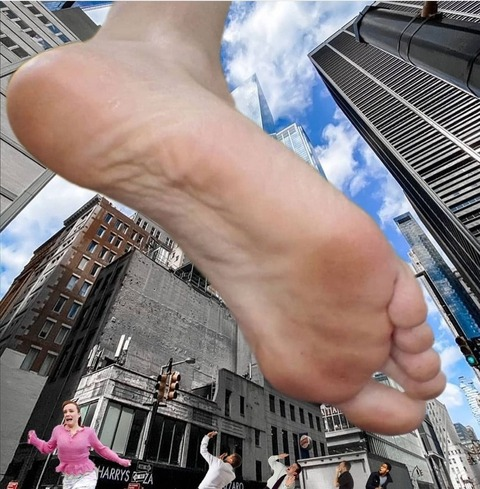 Leaked longfootlola header onlyfans leaked