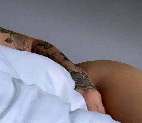 Leaked louise_mae header onlyfans leaked