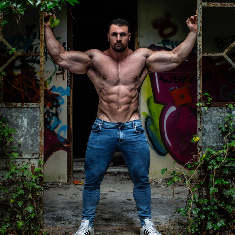 Leaked marcopinotti_bb header onlyfans leaked