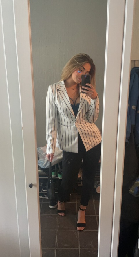 Leaked miss-lissy header onlyfans leaked