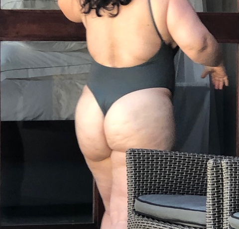Leaked mrs_short_n_thick header onlyfans leaked