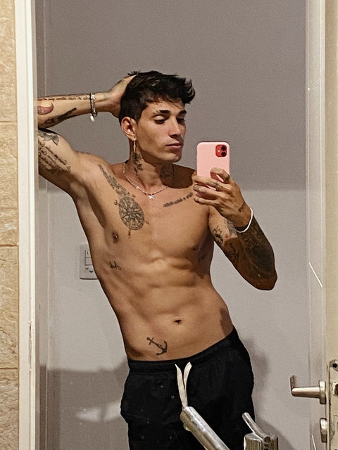 Leaked nahuelpietraszek header onlyfans leaked