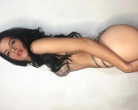 Leaked ninoskamilleri header onlyfans leaked