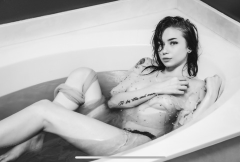 Leaked novamaelle header onlyfans leaked