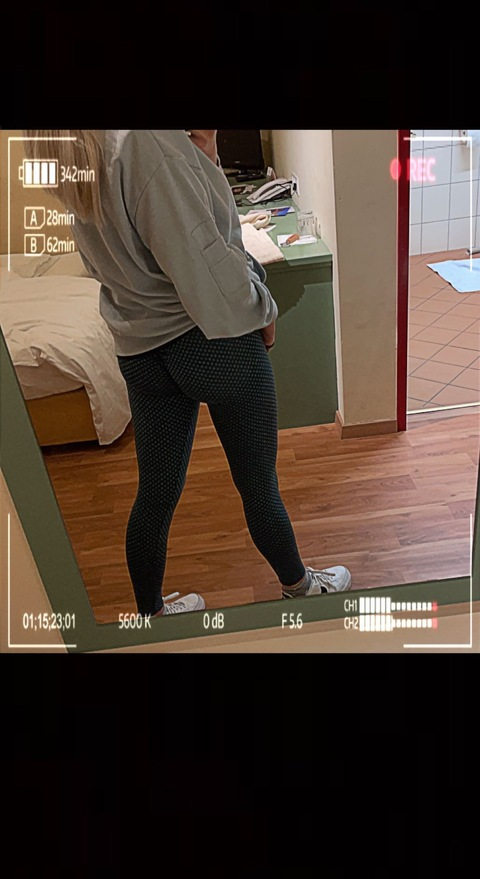 Leaked officialelly_16 header onlyfans leaked