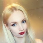 petiteblonde Profile Picture