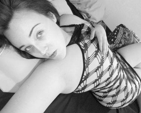Leaked prettylittlepoet header onlyfans leaked