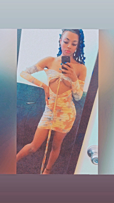 Leaked prettylolaa header onlyfans leaked